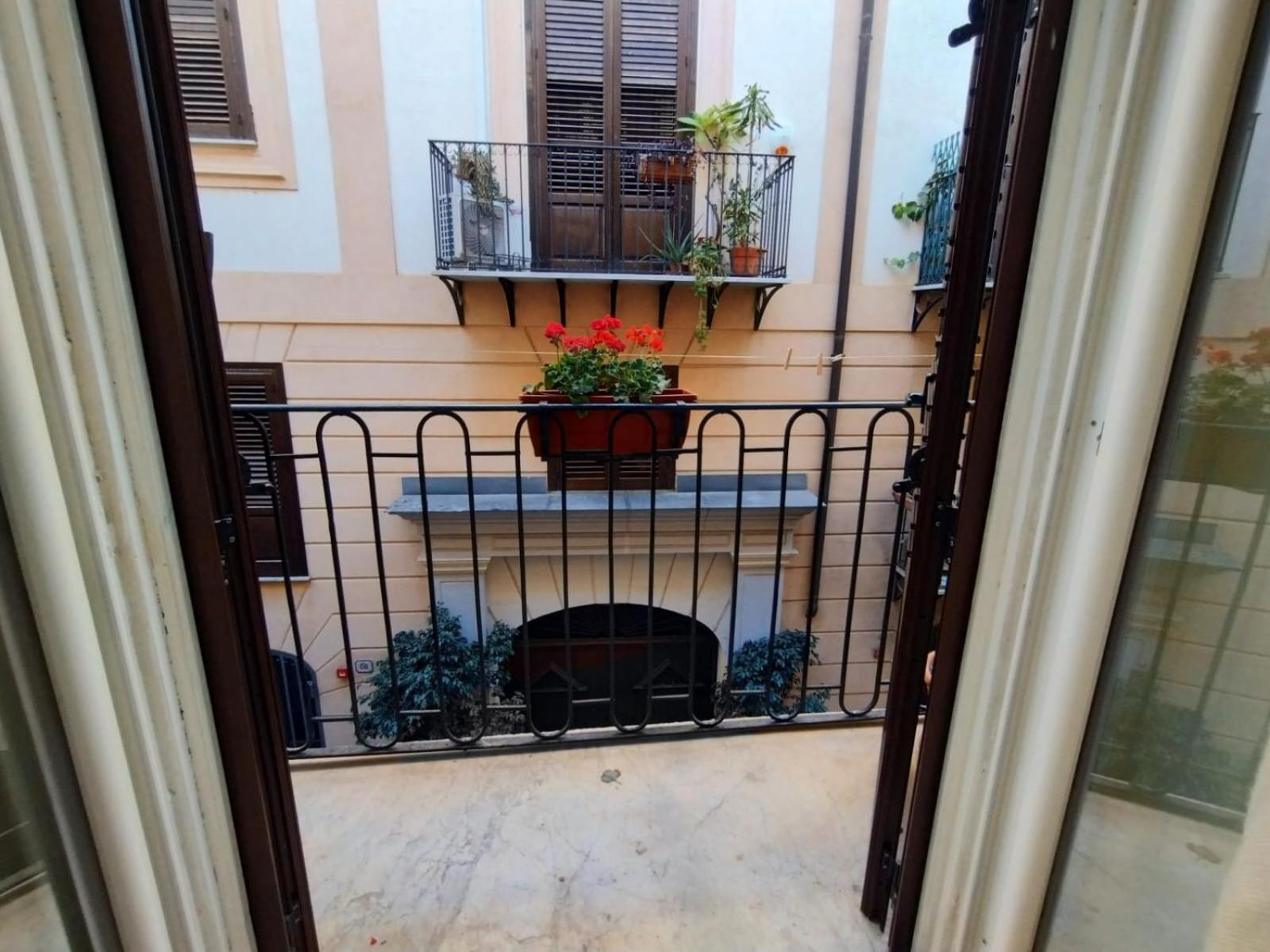 Apartmán Domus Vetriera Palermo Exteriér fotografie