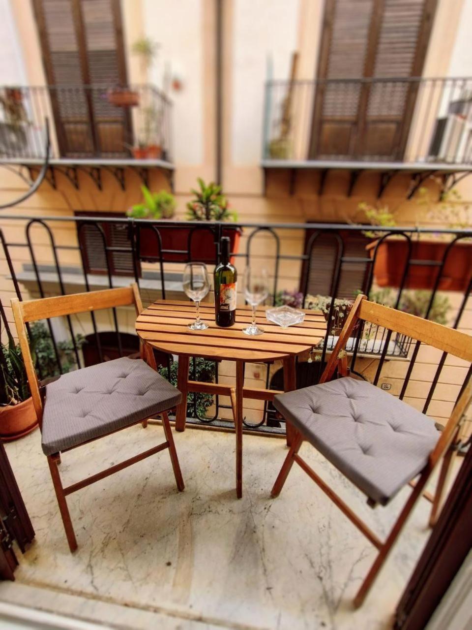Apartmán Domus Vetriera Palermo Exteriér fotografie